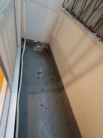 【バルコニー】