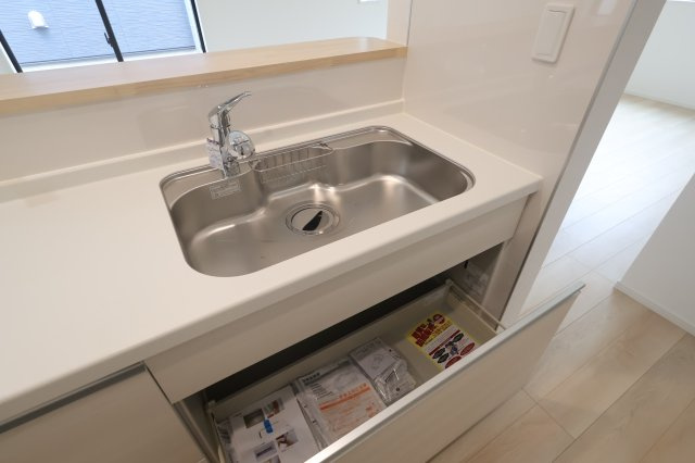 《仲介手数料無料》久喜市吉羽１丁目37-2(3号棟)新築一戸建てクレイドルガーデンのキッチン|撮影日 2025年10月4日 12:00 曇り