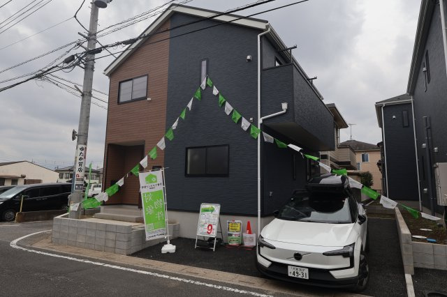 《仲介手数料無料》久喜市吉羽１丁目37-2(3号棟)新築一戸建てクレイドルガーデンの外観|撮影日 2025年10月4日 12:00 曇り