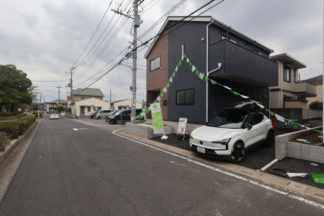 《仲介手数料無料》久喜市吉羽１丁目37-2(3号棟)新築一戸建てクレイドルガーデンの外観|撮影日 2025年10月4日 12:00 曇り