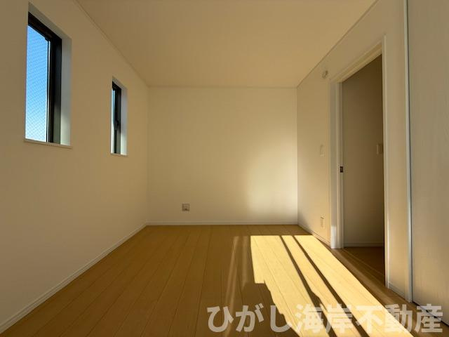 茅ヶ崎市柳島１丁目　新築戸建　全３棟の内装|6帖　洋室