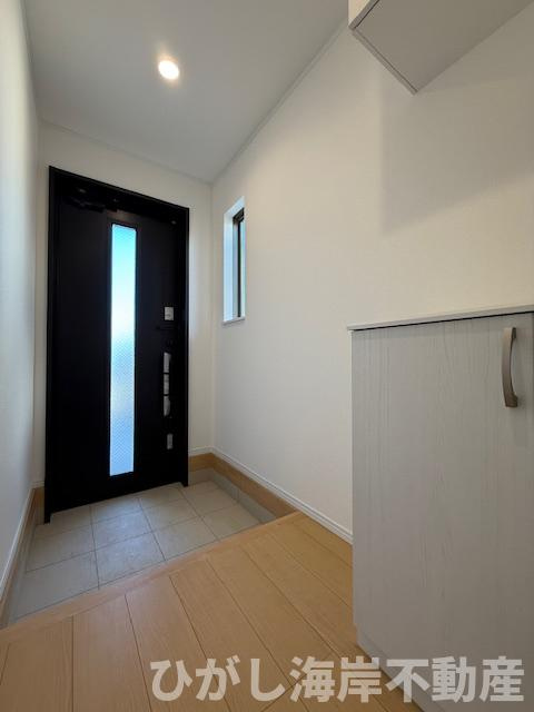 茅ヶ崎市柳島１丁目　新築戸建　全３棟の玄関|玄関