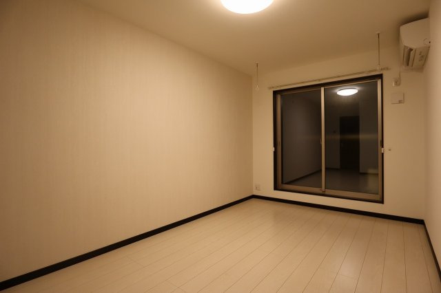 サラブレッドエクセル西船の居間・リビング|使いやすい居間です