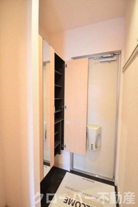 ブランノワール前塩屋の玄関|シューズボックス（トールタイプ）