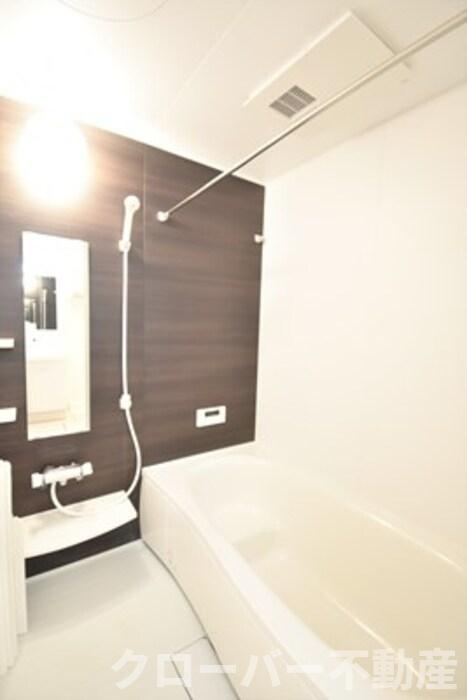 ブランノワール前塩屋の浴室|追い焚き機能付き一坪ユニットバス