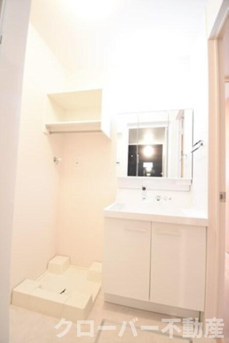 ブランノワール前塩屋の洗面所|洗濯パン＋洗髪洗面化粧台