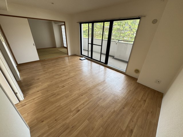 エトワール緑丘の居間・リビング