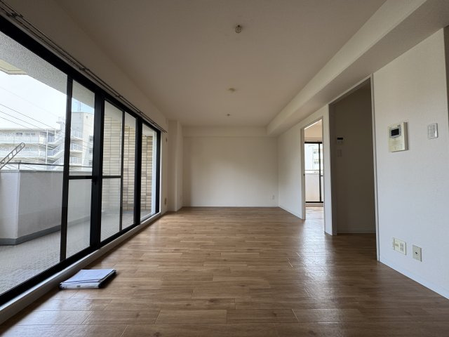 エトワール緑丘の居間・リビング