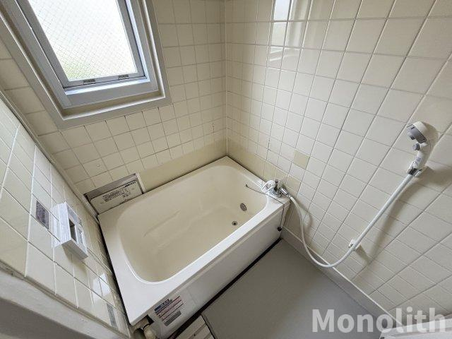 鶴山台40号棟の浴室