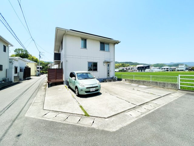徳島市大谷町　賃貸住宅の駐車場