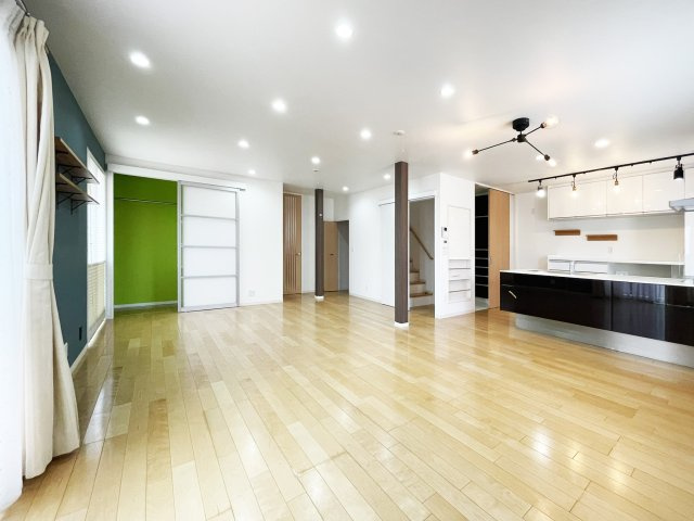 徳島市大谷町　賃貸住宅の居間・リビング