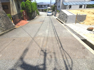 【前面道路含む現地写真】 | 宝塚市逆瀬台5丁目23の6　新築一戸建て