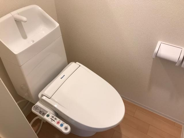 ボンメゾン１２のトイレ|シャワー付トイレ
