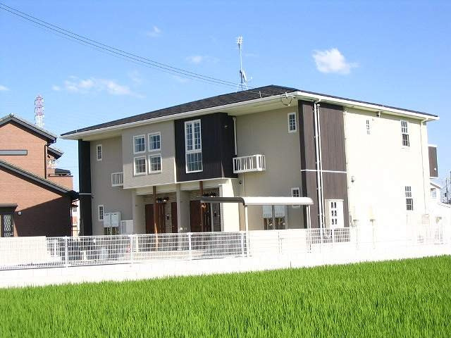 フェリシテ　モデルノ