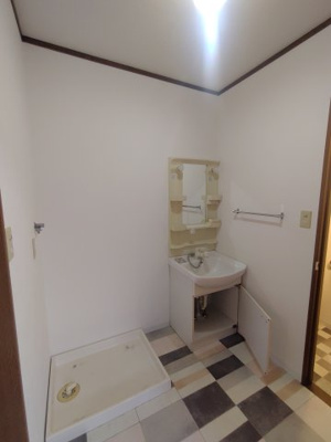 【洗面所】 | Bergおぐり | 同建物内別部屋の写真です。