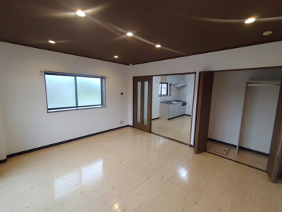 【居間・リビング】 | Bergおぐり | 同建物内別部屋の写真です。