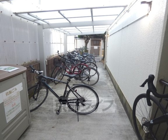 コーポマルスのその他共用部分|自転車駐輪場