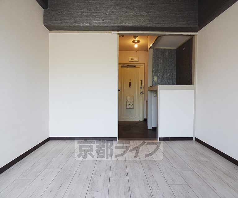 コーポマルスの居間・リビング