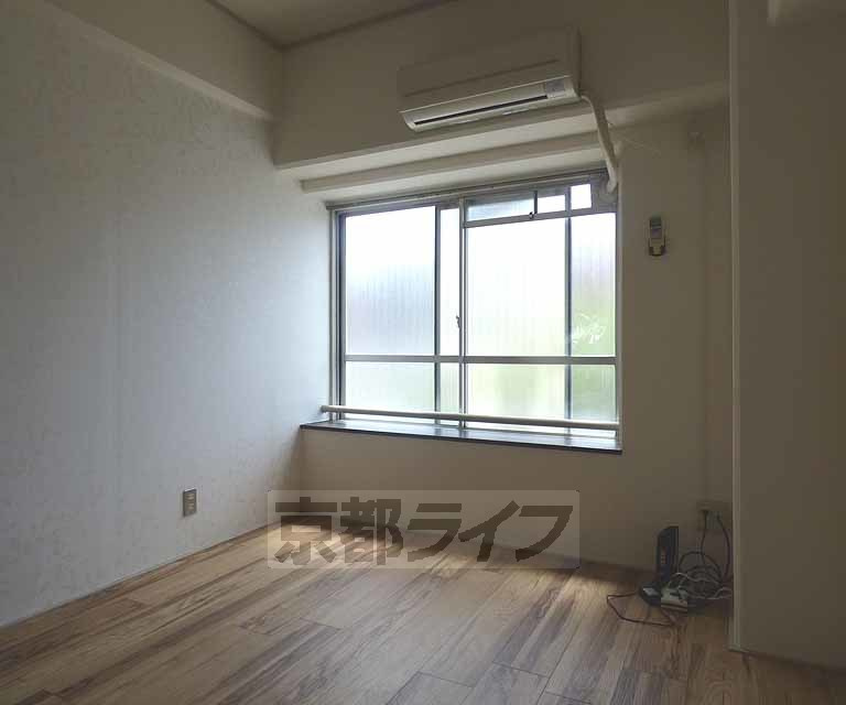 コーポマルスの居間・リビング