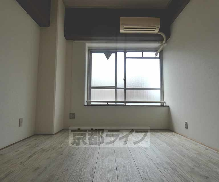 コーポマルスの居間・リビング