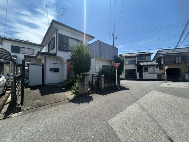 熊谷市肥塚の外観|解体更地渡し
南西角地につき日当たり良好