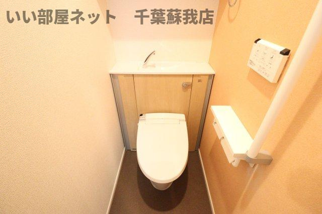 フェリーチェ五井のトイレ|コンパクトで使いやすいトイレです