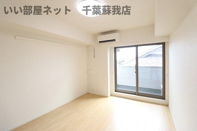 フェリーチェ五井の洋室|落ち着いた色調の洋室です