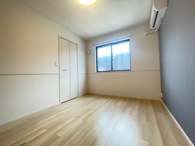 【洋室】 | ※同タイプの写真です