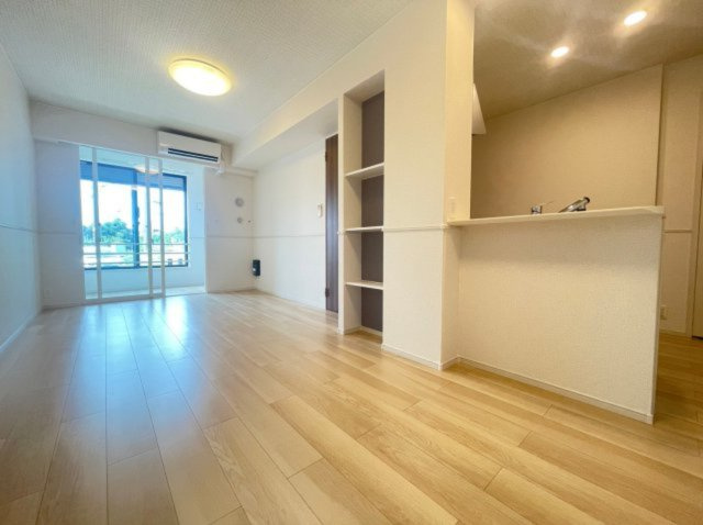 【居間・リビング】 | ※同タイプの写真です