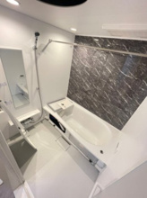 【浴室】 | ※同タイプの写真です