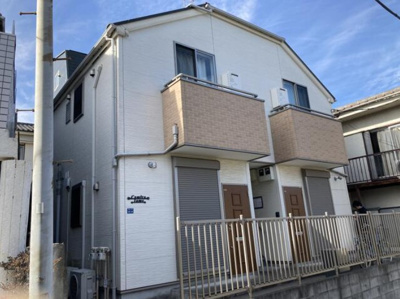 【外観】 | カミータジャムズ | 2階建ての綺麗なアパートです