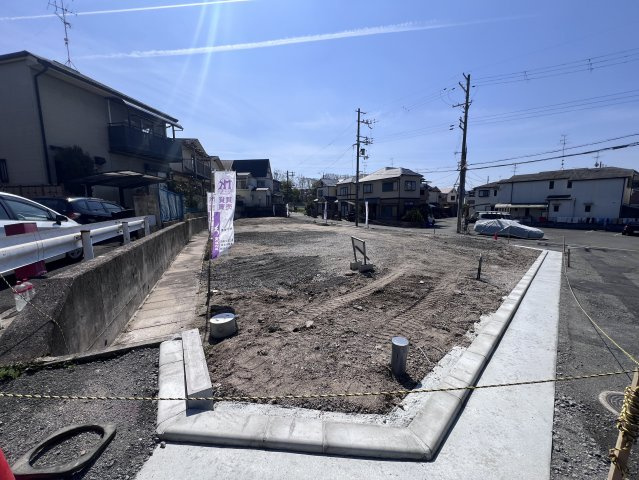 【建築条件付き土地】サン・タウン楠葉丘の前面道路含む現地写真