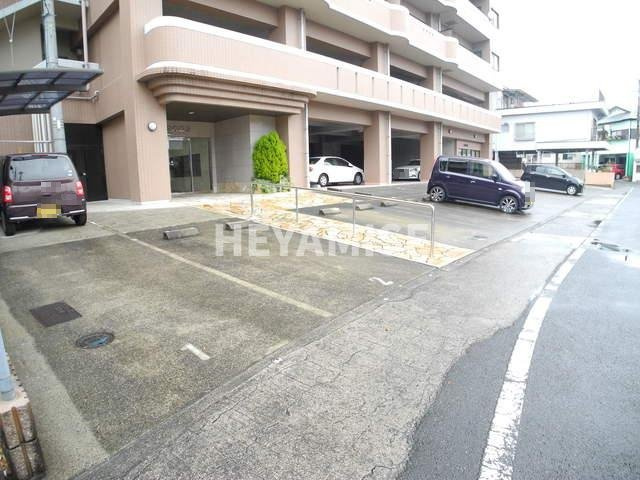 ＴＡＳ２００２の駐車場