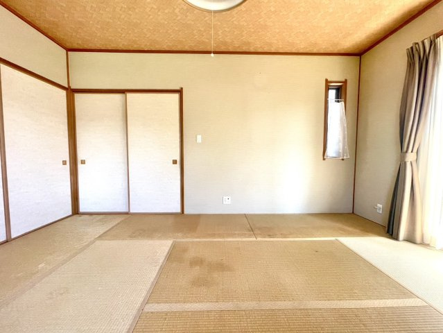 日進市藤島町長塚戸建の和室|和室約10帖