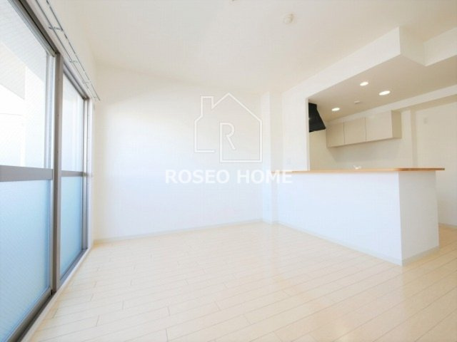 ルミエール北梅田の居間・リビング