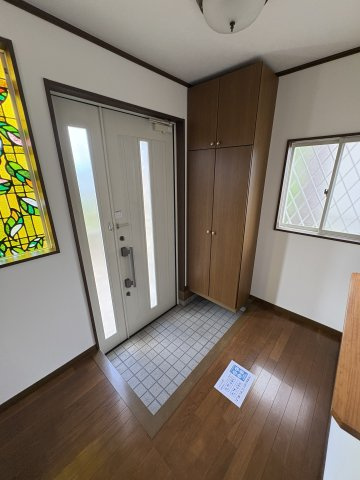 北国分2丁目戸建ての玄関
