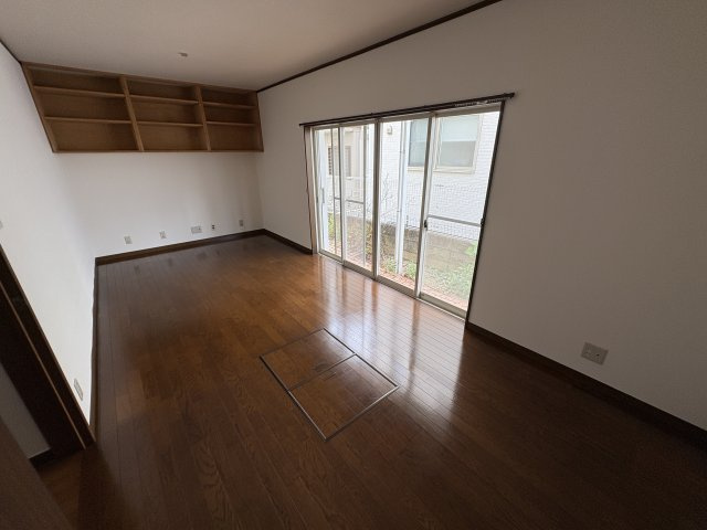 北国分2丁目戸建ての洋室