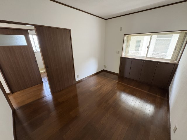 北国分2丁目戸建ての洋室