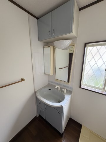 北国分2丁目戸建ての独立洗面台