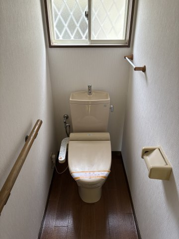 北国分2丁目戸建てのトイレ