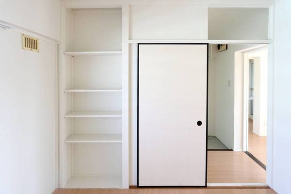 ビレッジハウス直方4号棟の収納|ビレッジハウスの同一物件・同一タイプの間取りの写真です