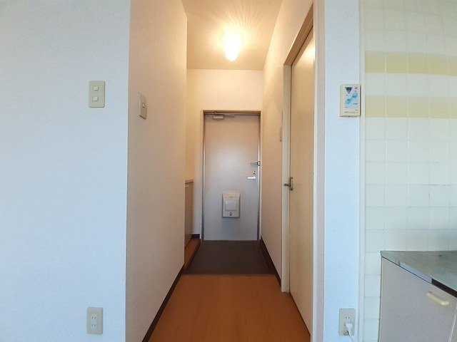 エルシャルマンの玄関