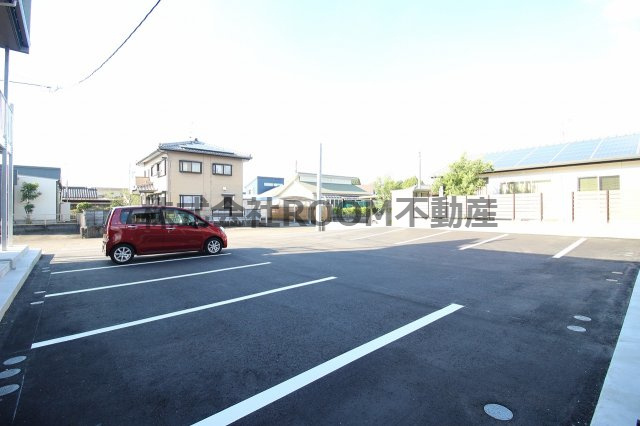 Cu’Lori（クロリ）の駐車場|駐車場があるので、車を買う予定の方も安心です