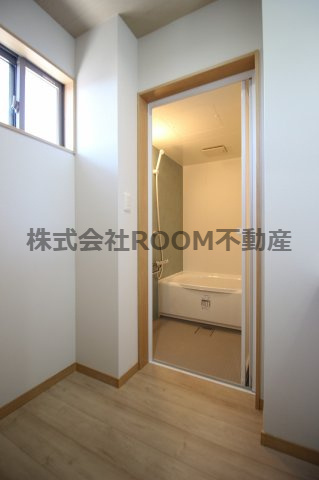 Cu’Lori（クロリ）の洗面所|ゆったりとスペースのある洗面所