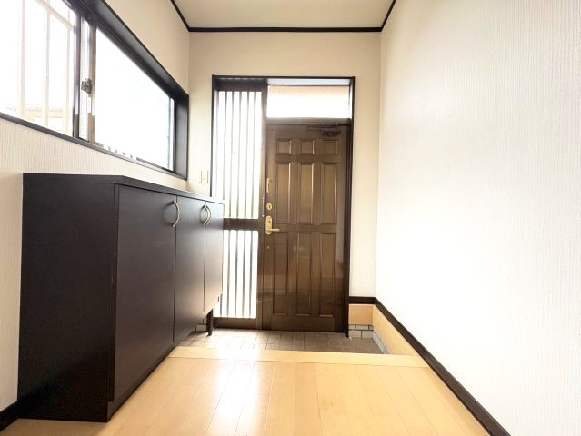 平成25年リフォーム×庭付き家庭菜園にも！栃木市大平町新　中古戸建の玄関|毎日通る玄関はこちらです