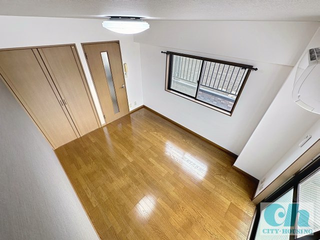 アーク野口ビル 402号室の居間・リビング