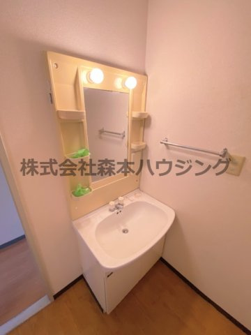 【独立洗面台】 | 　ミロクハイツ寝屋川 | 独立洗面台です