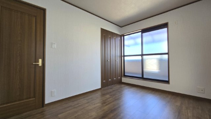 【洋室】大東市泉町1丁目　リフォーム済中古戸建