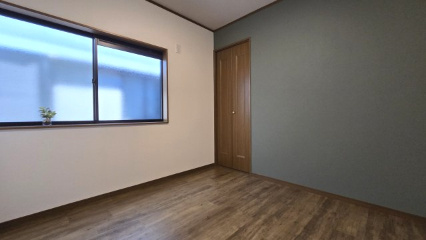 【洋室】大東市泉町1丁目　リフォーム済中古戸建
