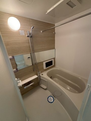 大阪市中央区鎗屋町１丁目の賃貸マンションの浴室